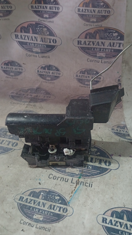 Broasca stanga spate Dacia Duster 2013