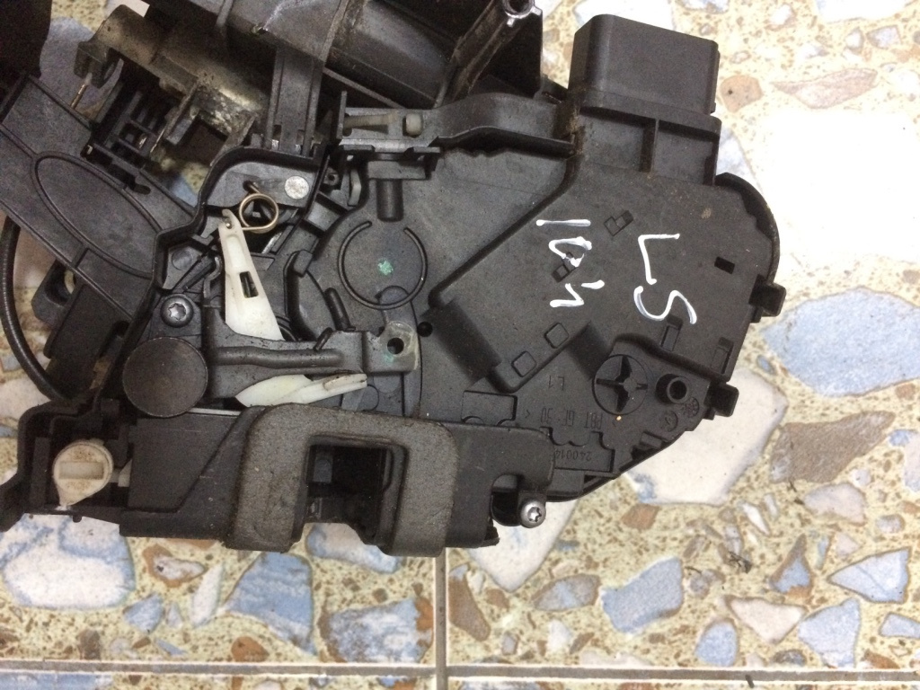 Broasca stanga spate Ford Mondeo MK4 [2007 - 2010] Liftback 2.0 TDCi DPF AT (140 hp) MK4 (BA7) TITANIUM