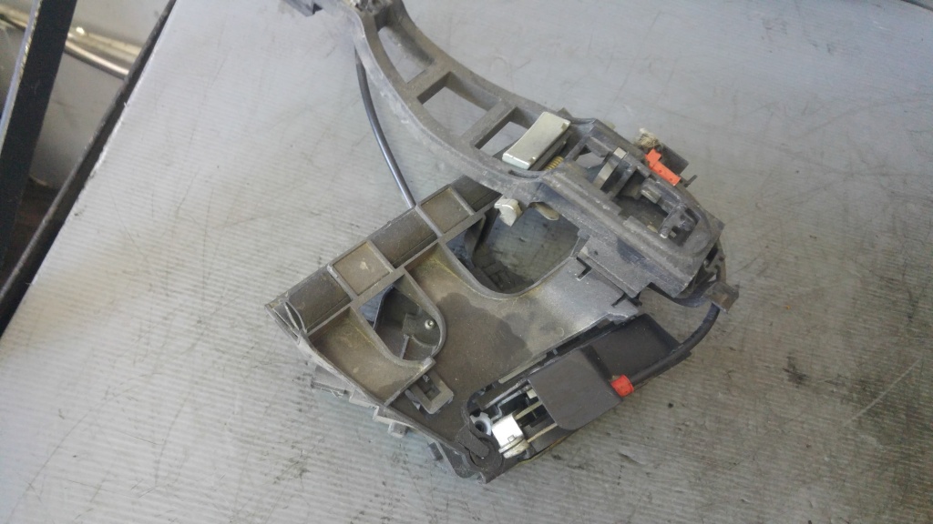 Broasca stanga spate ford mondeo mk4 6m2a-r26413-bc ⭐⭐⭐⭐⭐