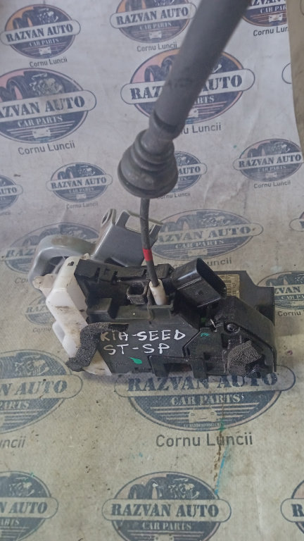 Broasca stanga spate Kia Ceed 2013