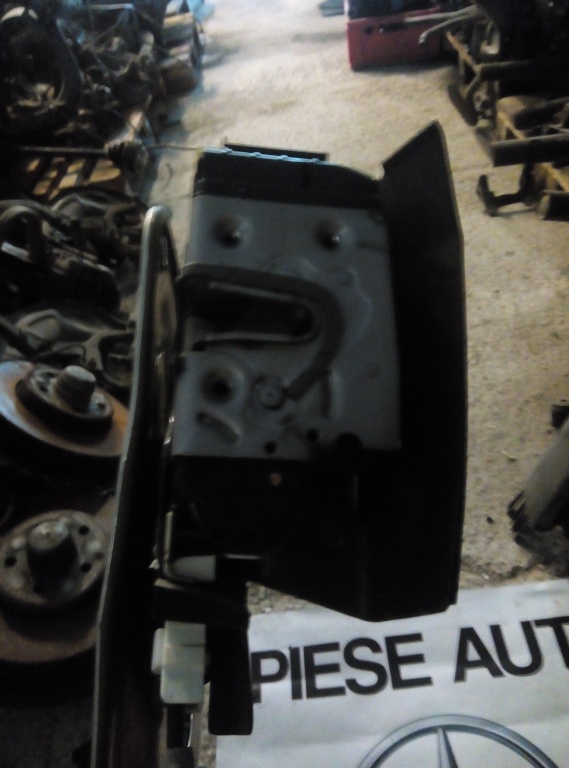 Broasca stanga spate Mercedes C class w204