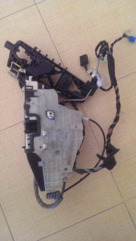 Broasca stanga spate Mercedes S-class w221