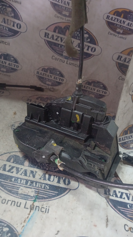 Broasca stanga spate Nissan Qashqai 2012