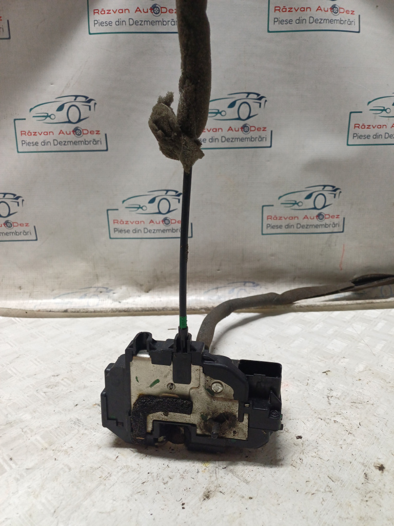 Broasca stanga spate Nissan Qashqai - Motorina 2011, -