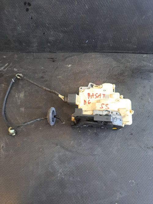 Broasca stanga spate Passat B7 - COD 3C4839015A