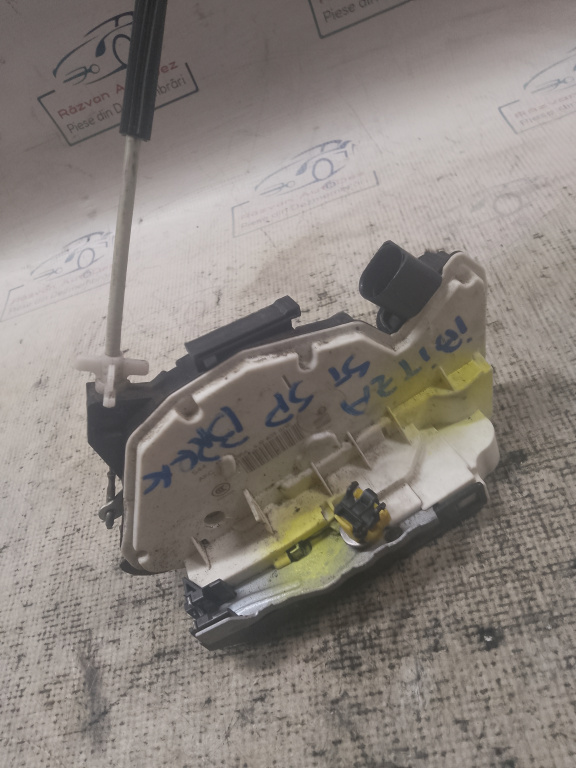 Broasca stanga spate Seat Ibiza Break 2010, 6J0839015E