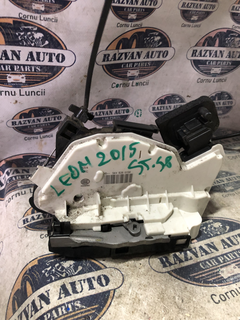 Broasca stanga spate Seat Leon 2015, 5K4839015R