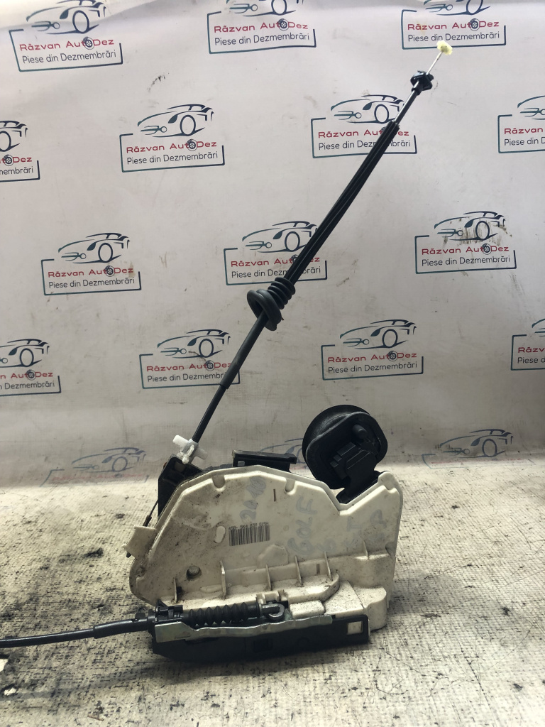 Broasca stanga spate Volkswagen Golf 6 2010, 5K4839015H
