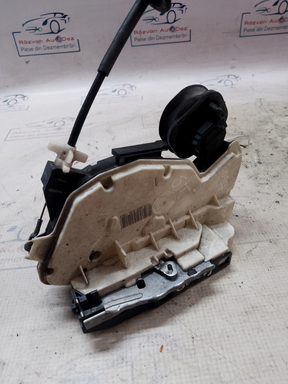 Broasca stanga spate Volkswagen Golf 6 2010, 5K4839015H