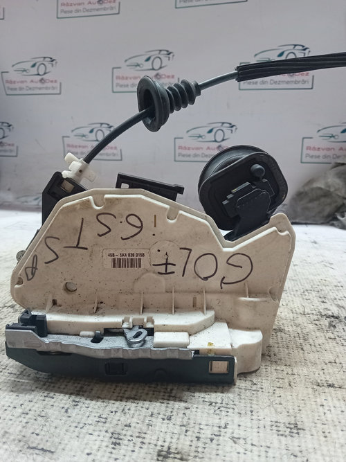 Broasca stanga spate Volkswagen Golf 6 2011, 5K4839015B