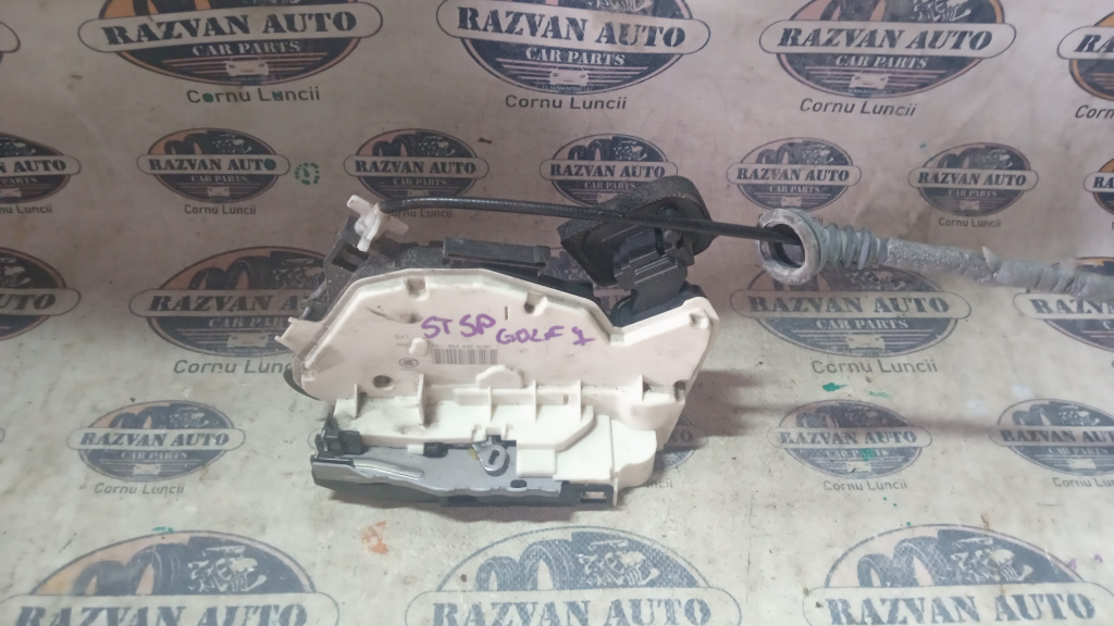 Broasca stanga spate Volkswagen Golf 7 2014, 5K4839015R