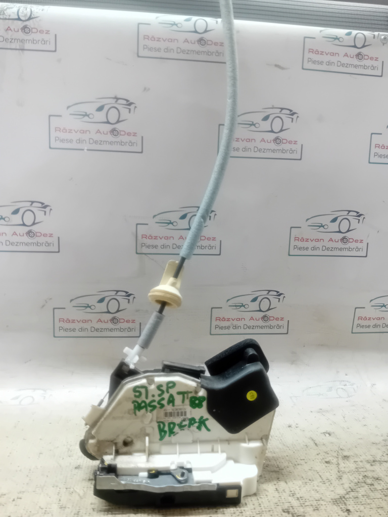 Broasca stanga spate Volkswagen Passat B8 Break 2015, 5E0839015