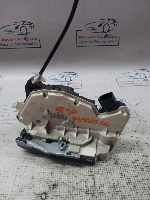 Broasca stanga spate Volkswagen Passat CC 2011, 5N0839015G