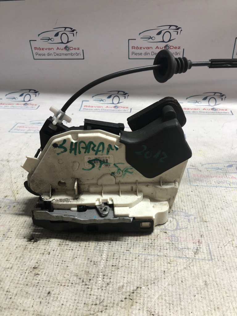 Broasca stanga spate Volkswagen Sharan 2012, 5K2837015D