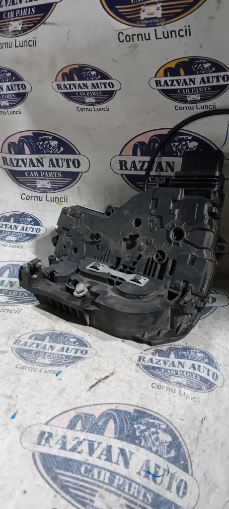 Broasca stanga spate Volkswagen Sharan 2012