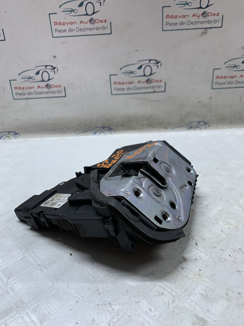 Broasca stanga spate Volkswagen Sharan - Motorina 2012, 7N0839015B