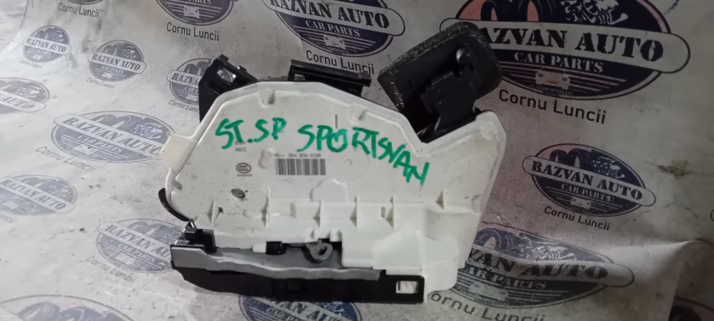 Broasca stanga spate Volkswagen Sportsvan 2014