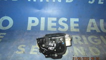 Broasca usa Audi A6 C6 2005;  4F1837015 // 4F28370...