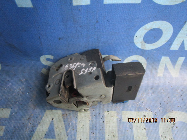 Broasca usa BMW E36;  8122419 (spate)