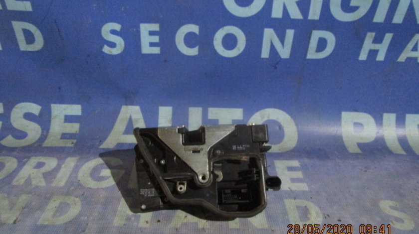 Broasca usa BMW E65 2002 (fata)