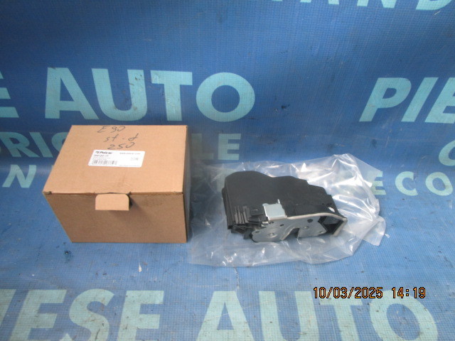 Broasca usa BMW E90 2008; cod: 2001ZC1F (fata, piesa noua)