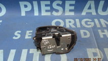 Broasca usa BMW E90;  7060295 // 7060296 (spate)