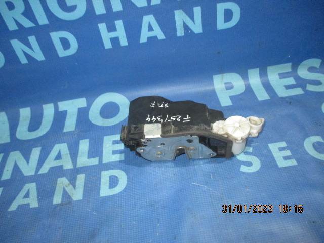 Broasca usa BMW F25 X3 2011; 7276661 // 7276668 (fata)
