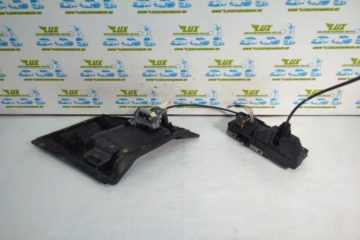 Broasca usa cabina dreapta cu maner 84086966 Volvo FH generatia [2012 - 2020]