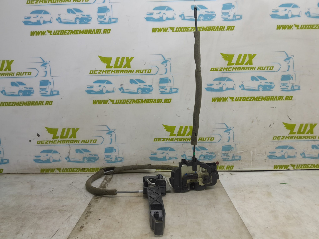 Broasca usa cu suport maner stanga spate 80611eb30 Nissan Qashqai J10 [2007 - 2010]