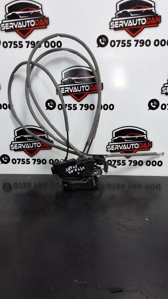Broasca usa culisanta Mercedes-Benz Vito (2003-2009) [W639] 3.0 Motorina 2007, A6397390635 / STANGA LATERAL