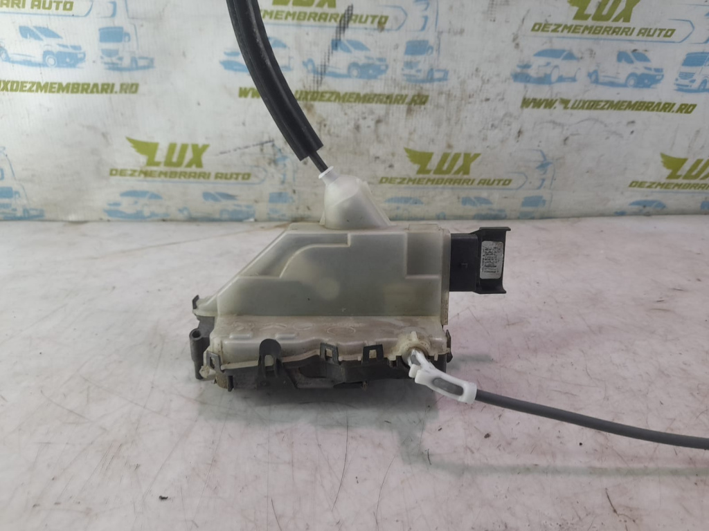 Broasca usa dreapta fata 16942678 Peugeot 3008 2 [2016 - 2020] 1.6 hdi BH01