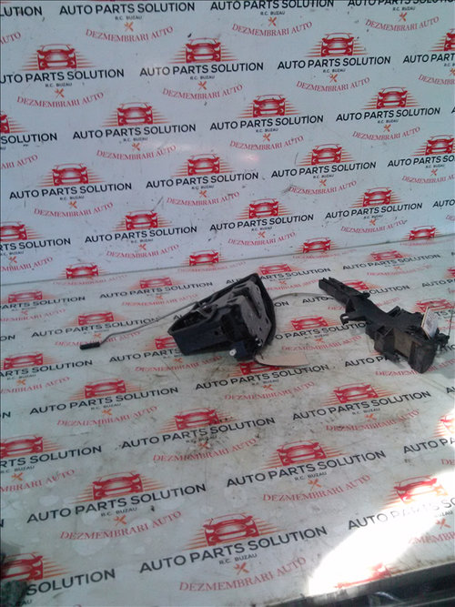 Broasca usa dreapta fata 2.0 BMW SERIA 1 an fabr.2009