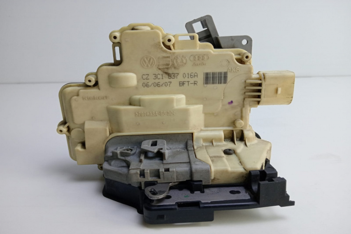 Broasca usa dreapta fata 3C1837016A Volkswagen VW Passat B6 [2005 - 2010]