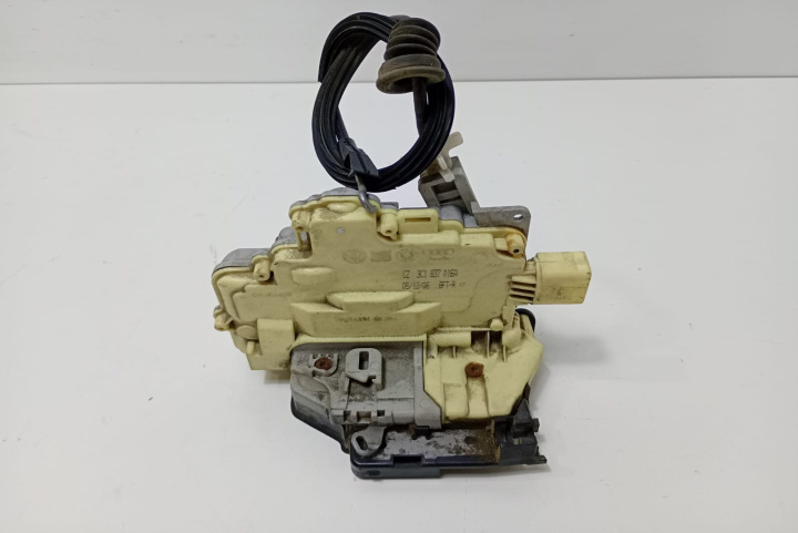 Broasca usa dreapta fata 3C1837016A Volk