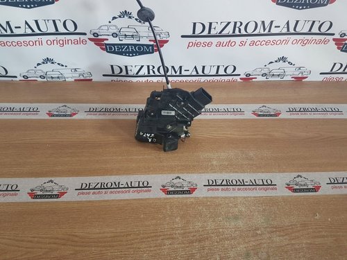 Broasca usa dreapta fata 3M5A-R21812-AK ford focus 2