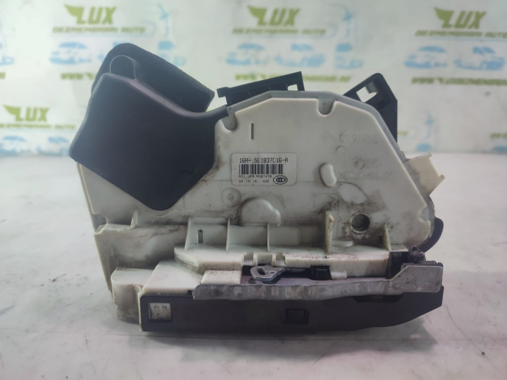 Broasca usa dreapta fata 5E1837016 Volkswagen VW Passat B8 [2014 - 2020] 2.0 tdi DFCA