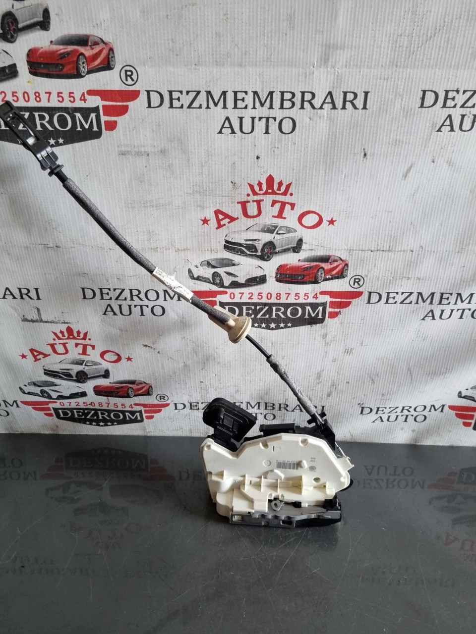Broasca usa dreapta fata 5K1837016H VW Caddy IV Break