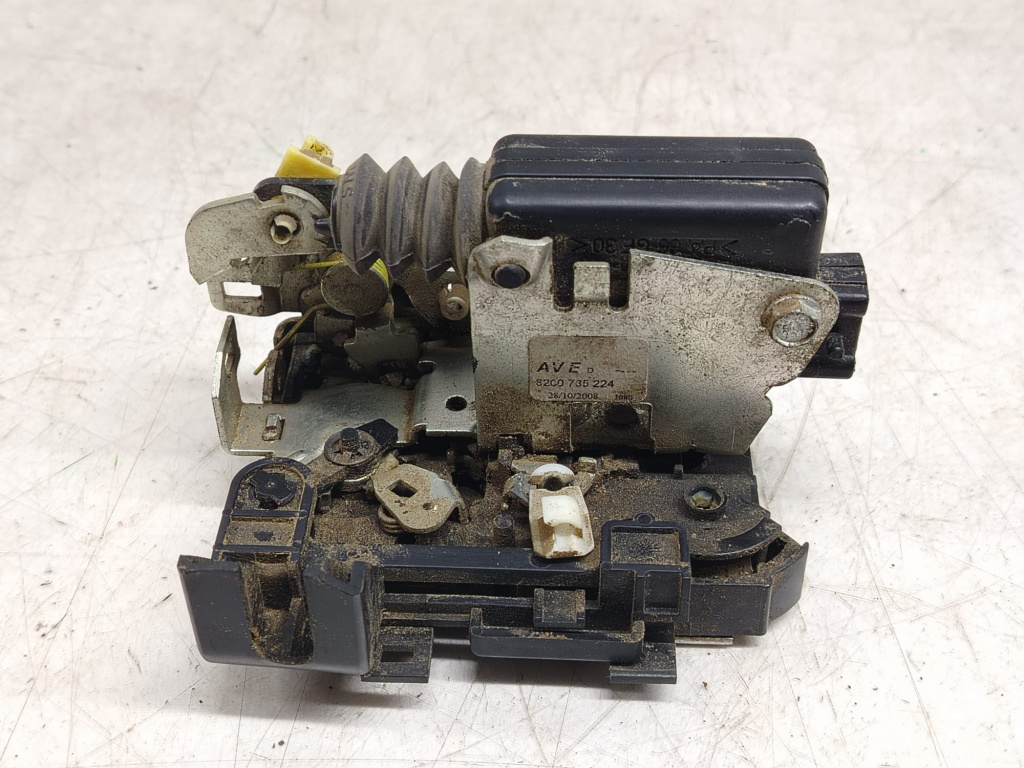 Broasca usa dreapta fata 8200735224 Dacia Duster [2010 - 2013]