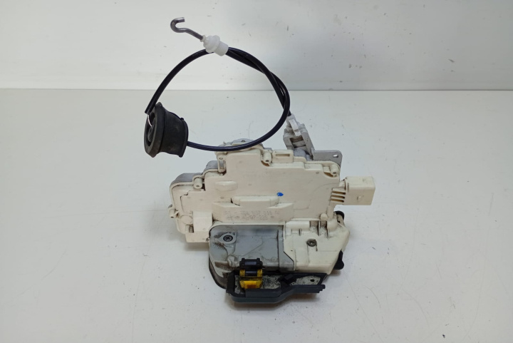 Broasca usa dreapta fata 8C1837016AA Audi A4 B7 [2004 - 2008]