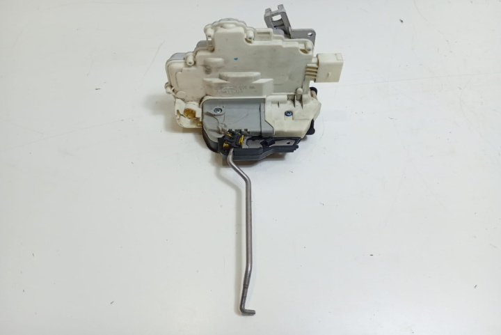 Broasca usa dreapta fata 8E2037016AA Audi A4 B7 [2004 - 2008]