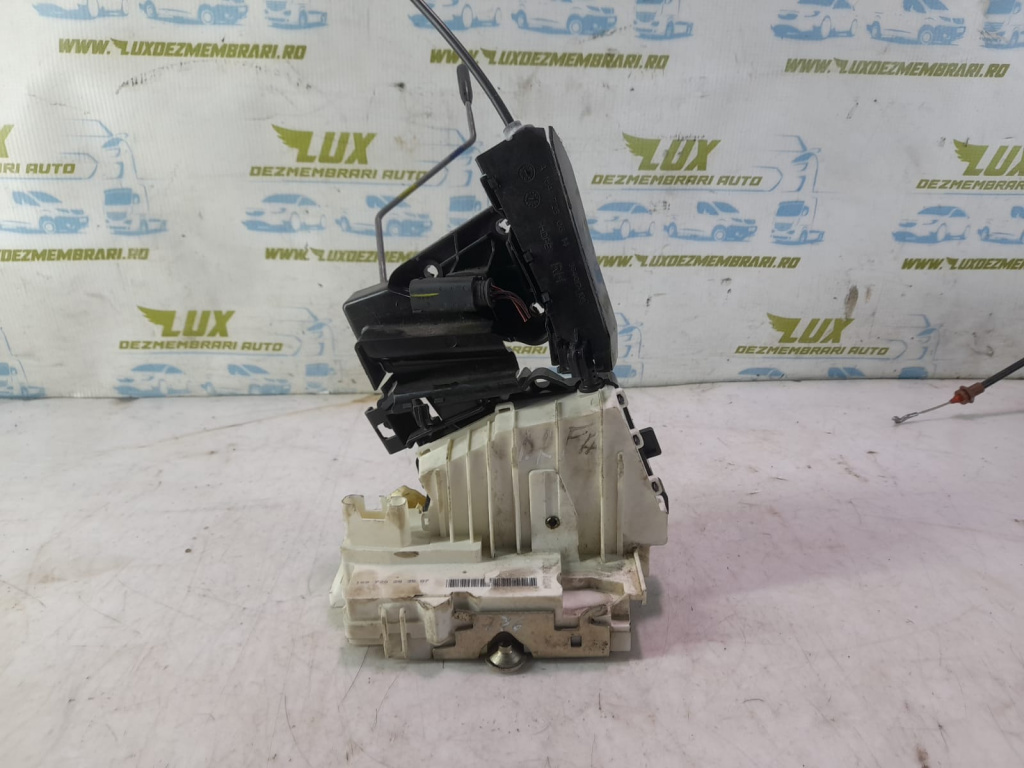 Broasca usa dreapta fata A1647230614 Mercedes-Benz ML W164 [2005 - 2008] 3.0 cdi om642
