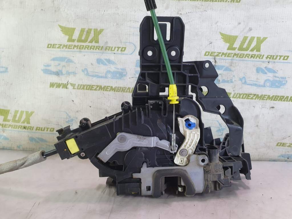 Broasca usa dreapta fata a2220063999 Mercedes-Benz C-Class W205/S205/C205 [2014 - 2018] 2.2 cdi om651921