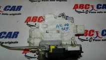 Broasca usa dreapta fata Audi A4 B7 8E cod: 8E1837...