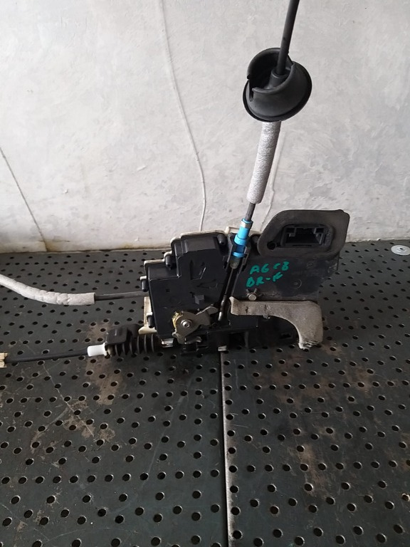 Broasca usa dreapta fata audi a6 c8 4k 4k1837016k