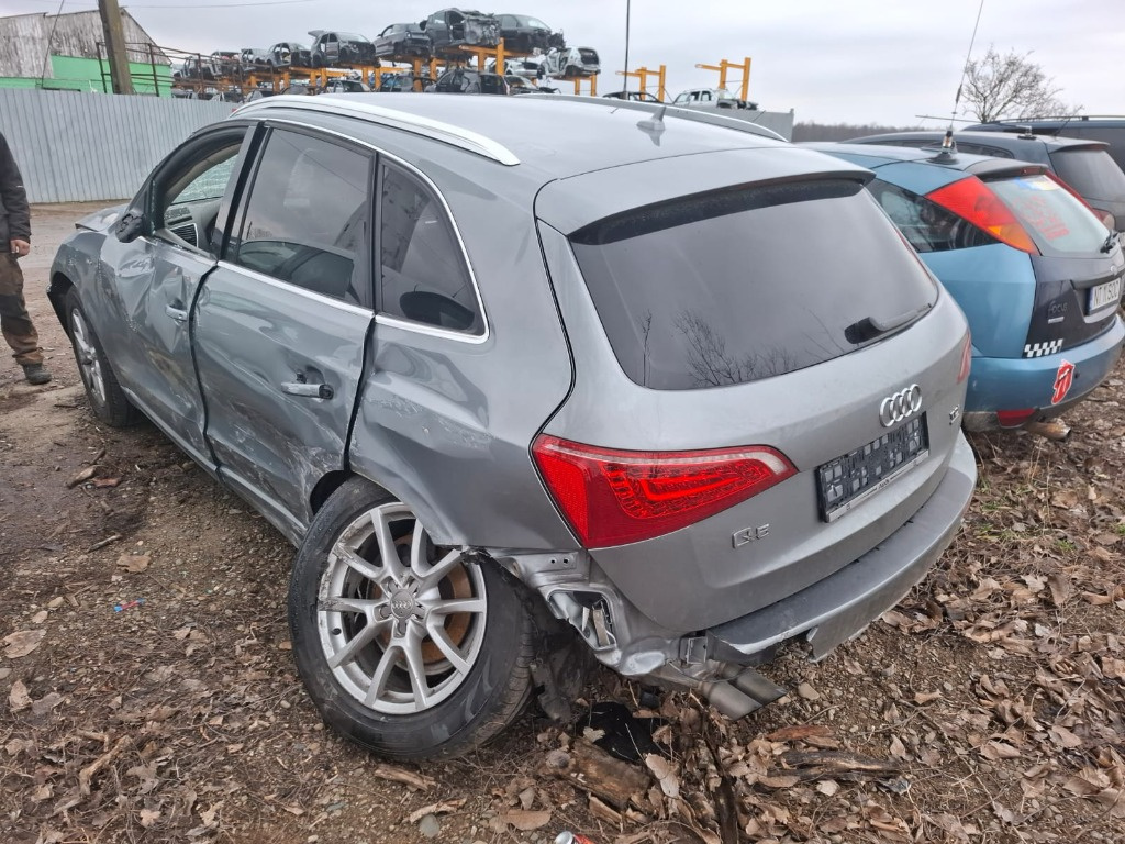 Broasca usa dreapta fata Audi Q5 2011 SUV 2.0 tdi CGLB
