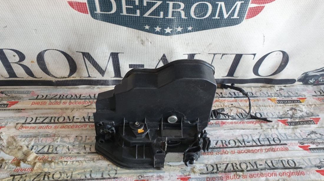 Broasca usa dreapta fata BMW Seria 1 E81 cod piesa : 7202144