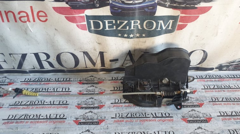 Broasca usa dreapta fata BMW Seria 3 E90 cod piesa : 7202146