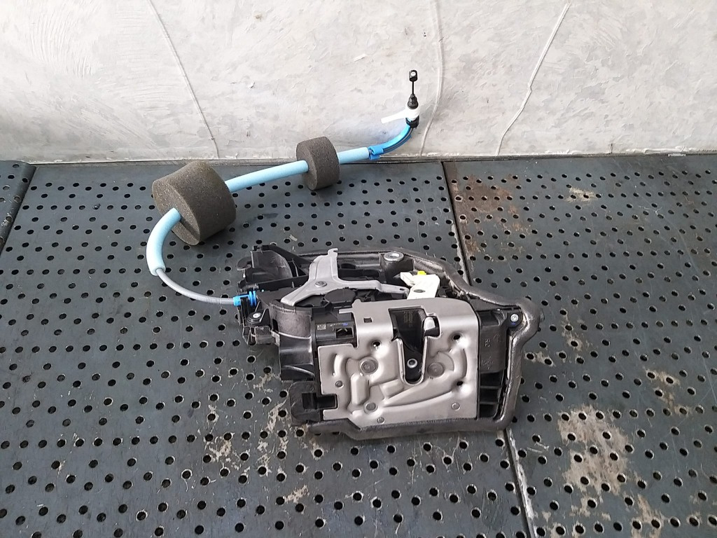 Broasca usa dreapta fata bmw x3 g01 949209405 18283810