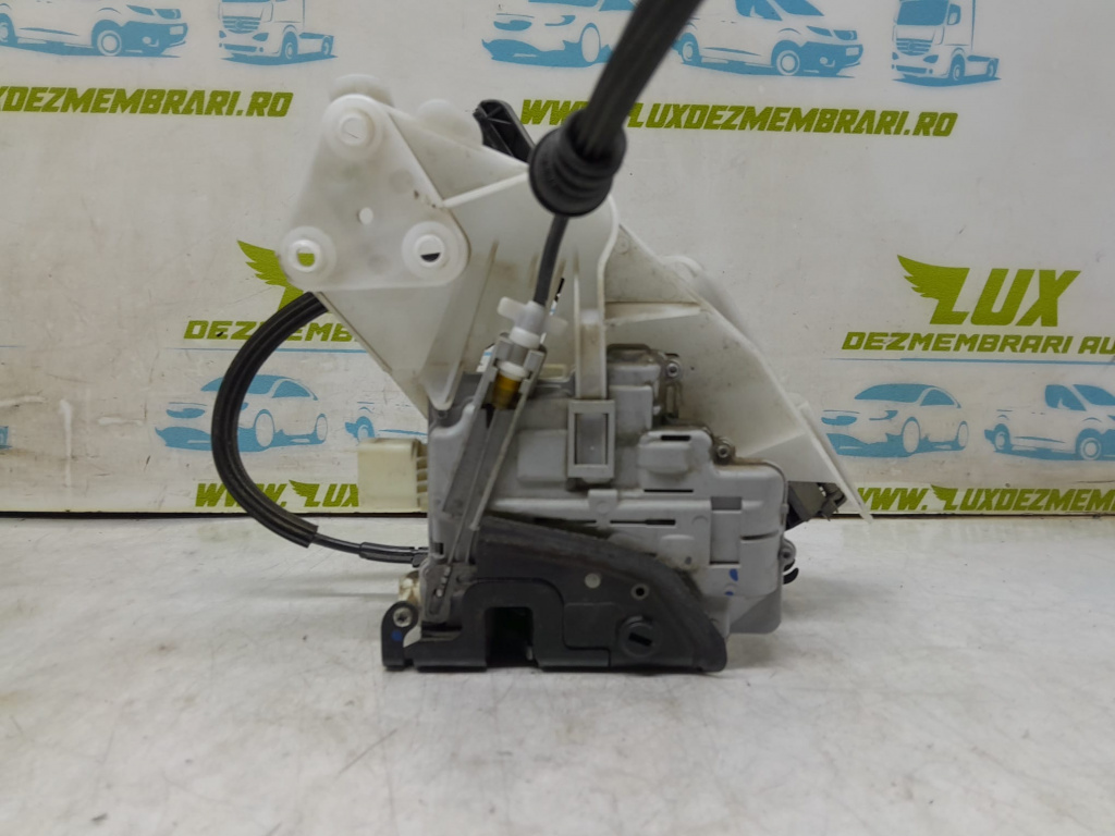 Broasca usa dreapta fata CZ3C4839016A 3C4839016A Volkswagen VW Passat B6 [2005 - 2010] 2.0 tdi CBA