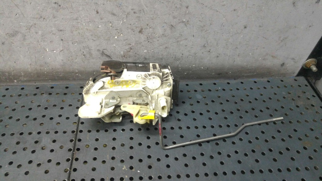 Broasca usa dreapta fata dodge caliber p04589416aec
